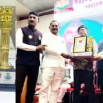माजी सैनिक लक्ष्मण देवदे यांना सैनिक रत्न पुरस्कार