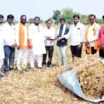 हलाखीच्या परिस्थितीवर मात करत हरीओम वारकर याची एमबीबीएससाठी निवड; शिक्षणासाठी आझाद ग्रुप व उद्योजकाकडून २१ हजारांची मदत